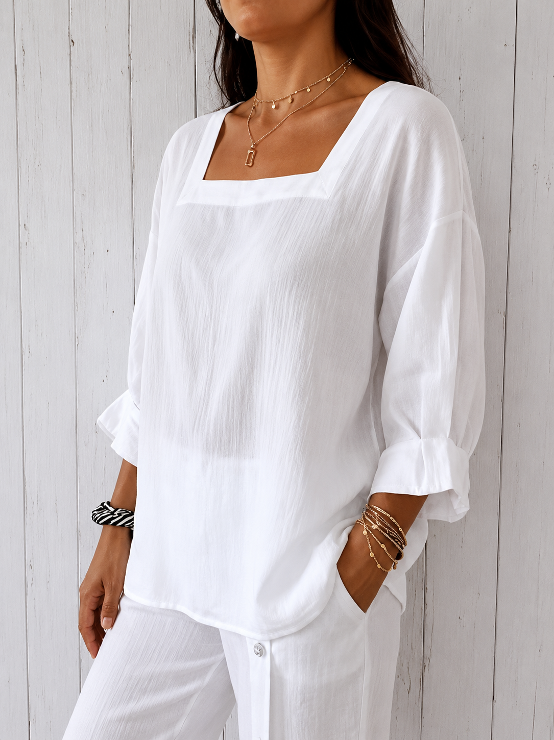Camicia Elegante con Scollo Quadrato – Sofia