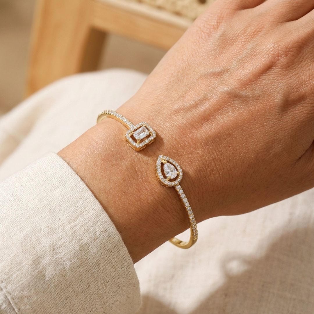 Bracciale Rigido Aperto Dorato a Due Pietre