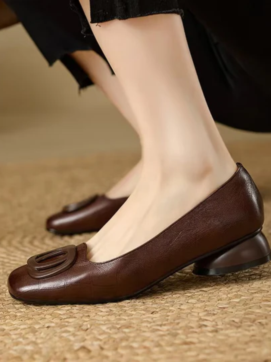 Ballerine in Pelle con Punta Quadrata Margot