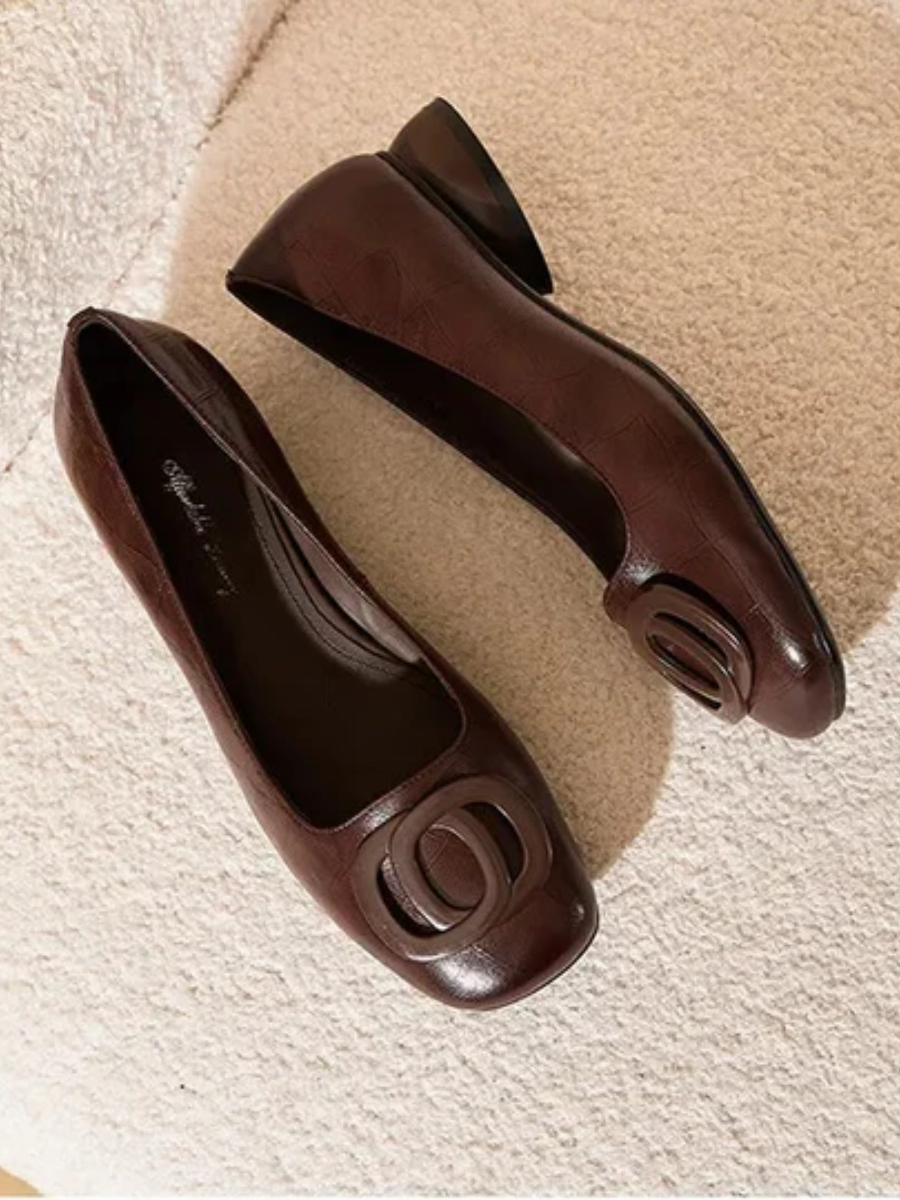 Ballerine in Pelle con Punta Quadrata Margot