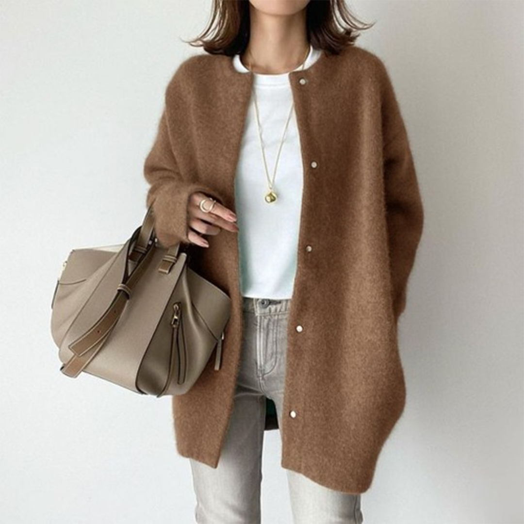 Alicia | Cardigan Lungo in Maglia Morbida