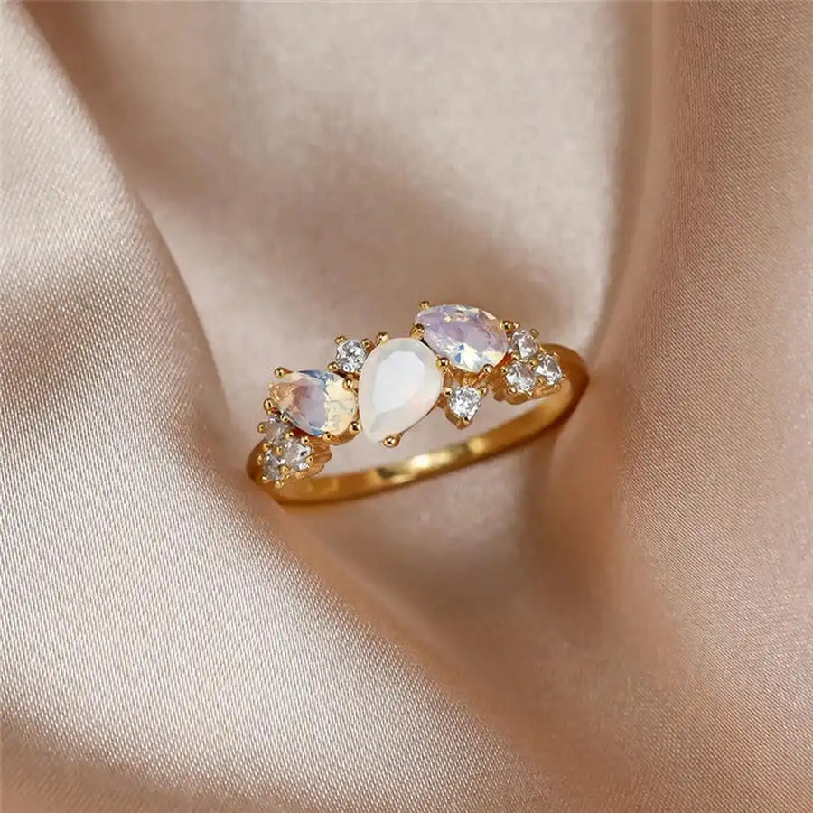 Anello Pietra di Luna Dorato Vintage