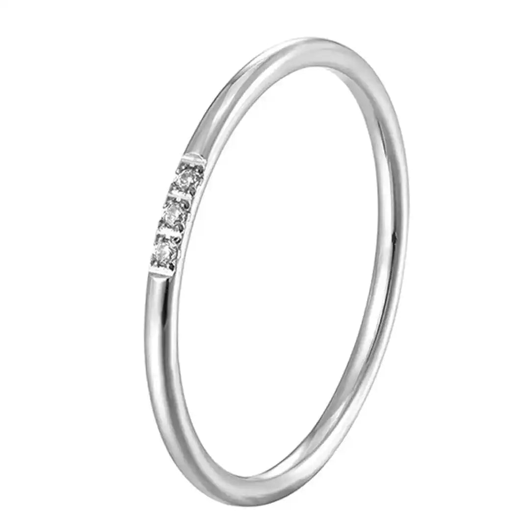 Anello Stacking Tre Pietre Delicato
