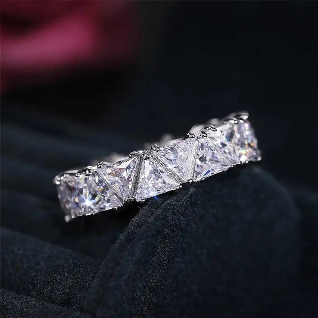 Anello Pietra Triangolo Vintage