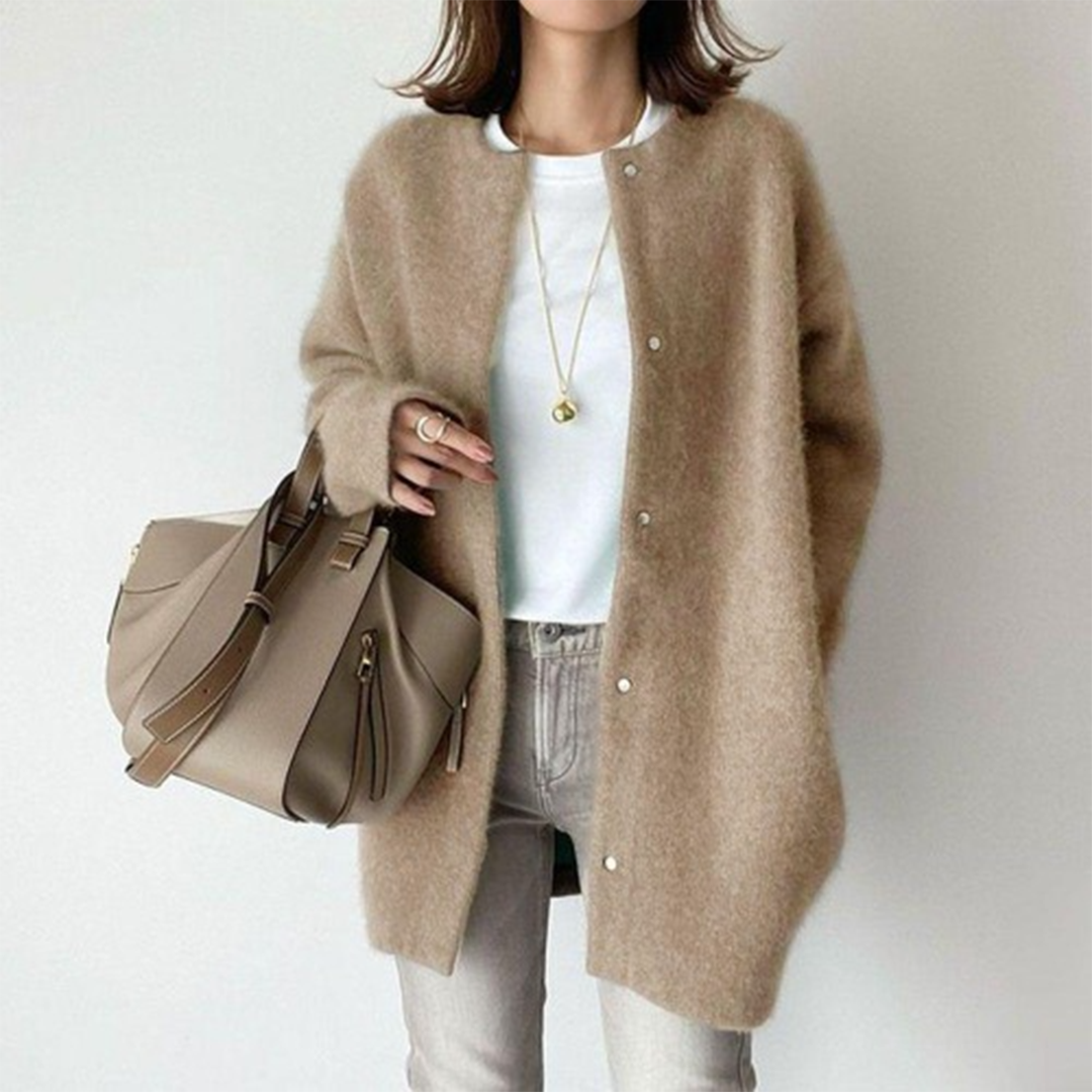 Alicia | Cardigan Lungo in Maglia Morbida
