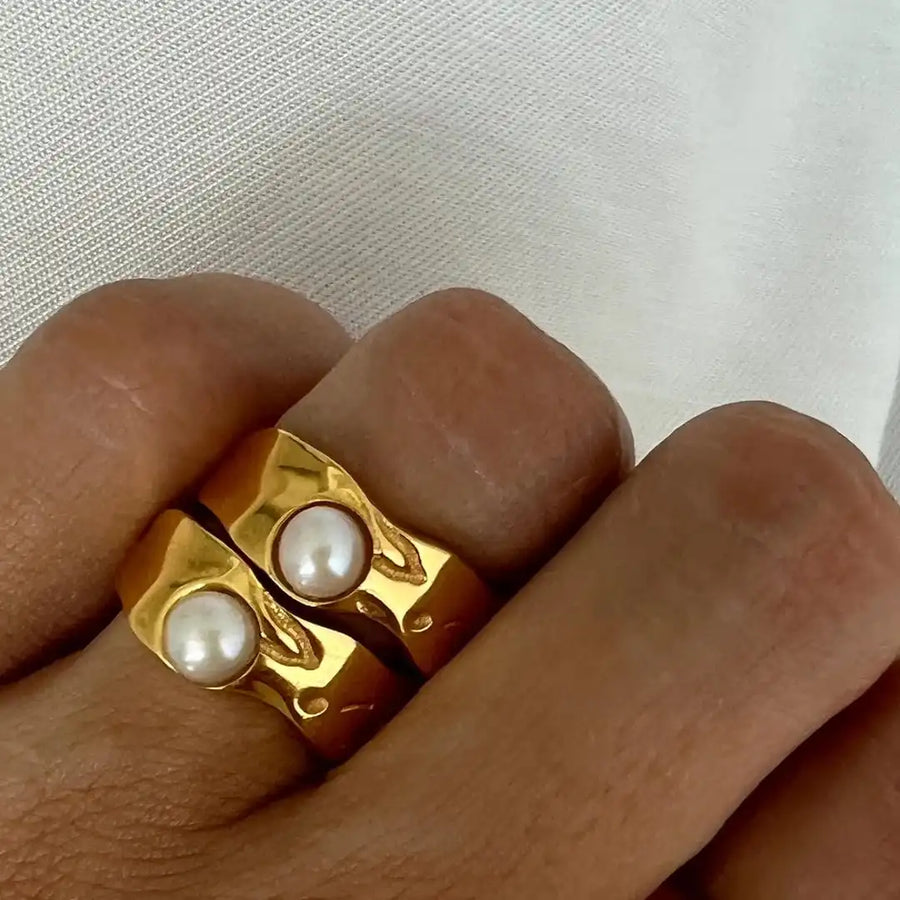 Anello Perla Dorata Vintage