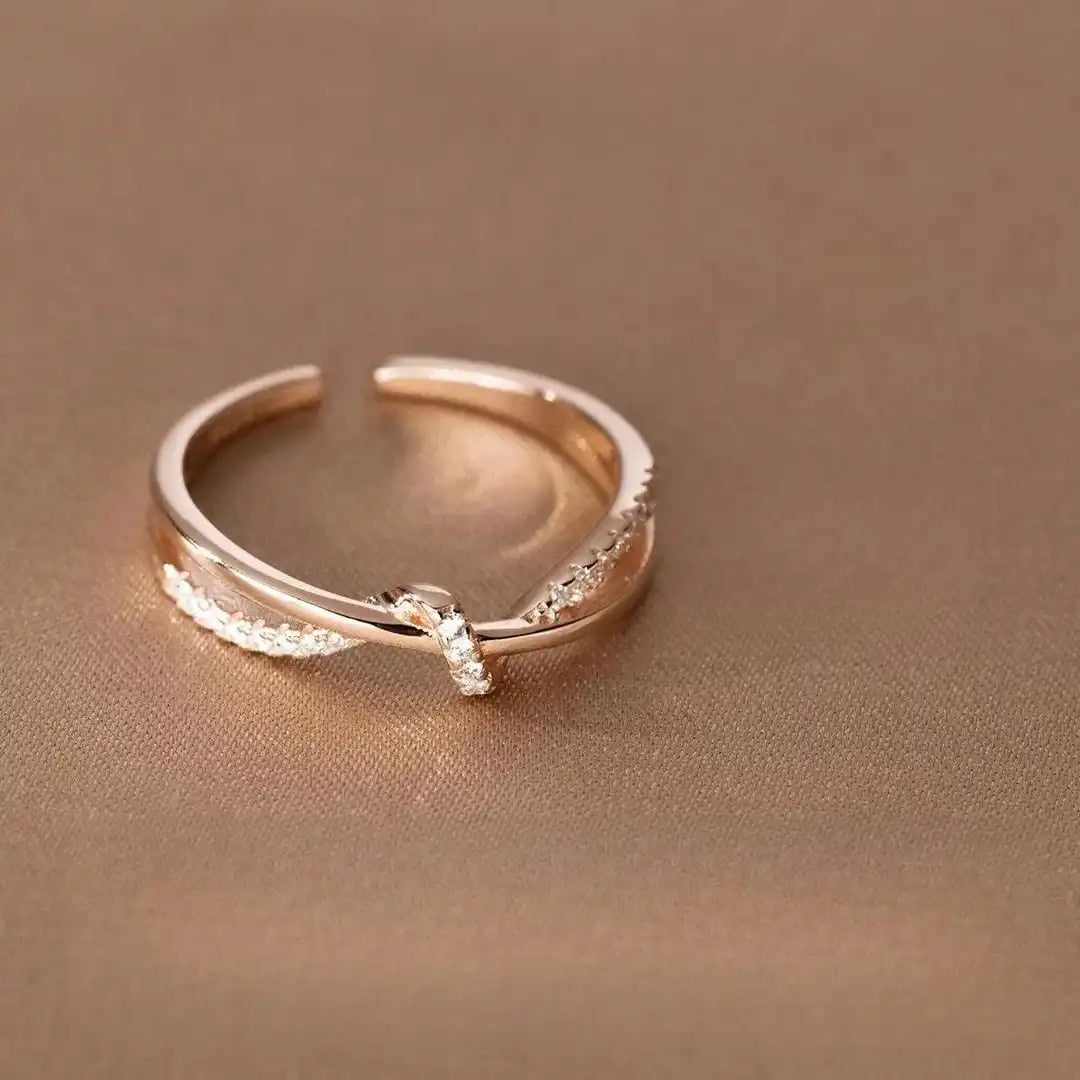 Anello Classico Croce e Nodo