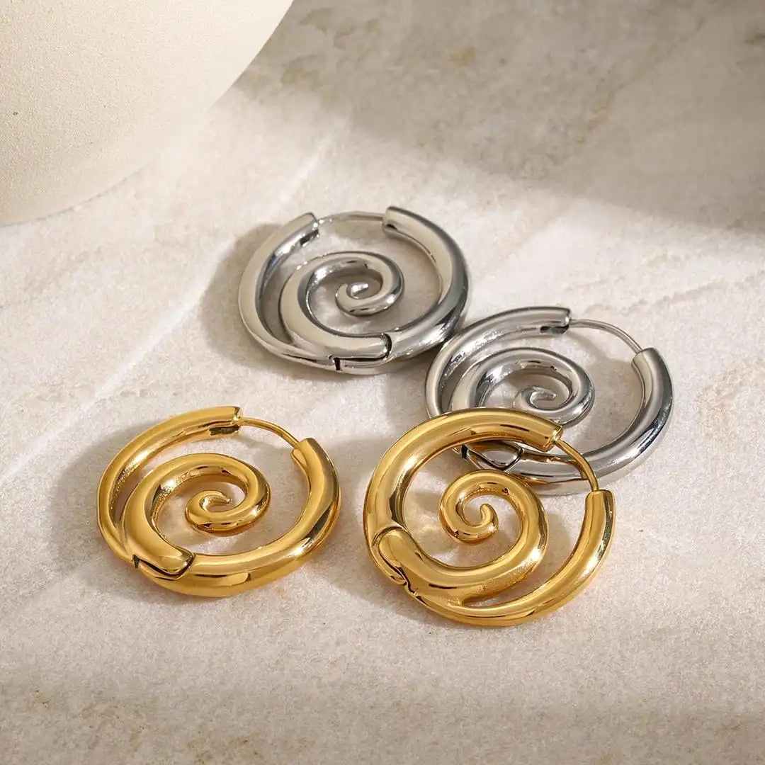 Orecchini a Spirale Dorati Senza Tempo