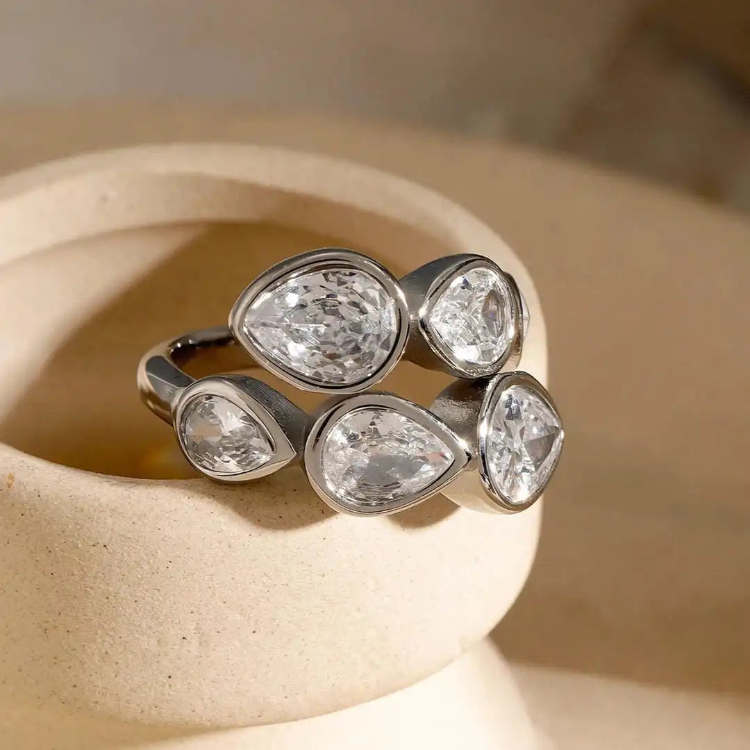 Anello a Cluster Goccia Cinque Pietre