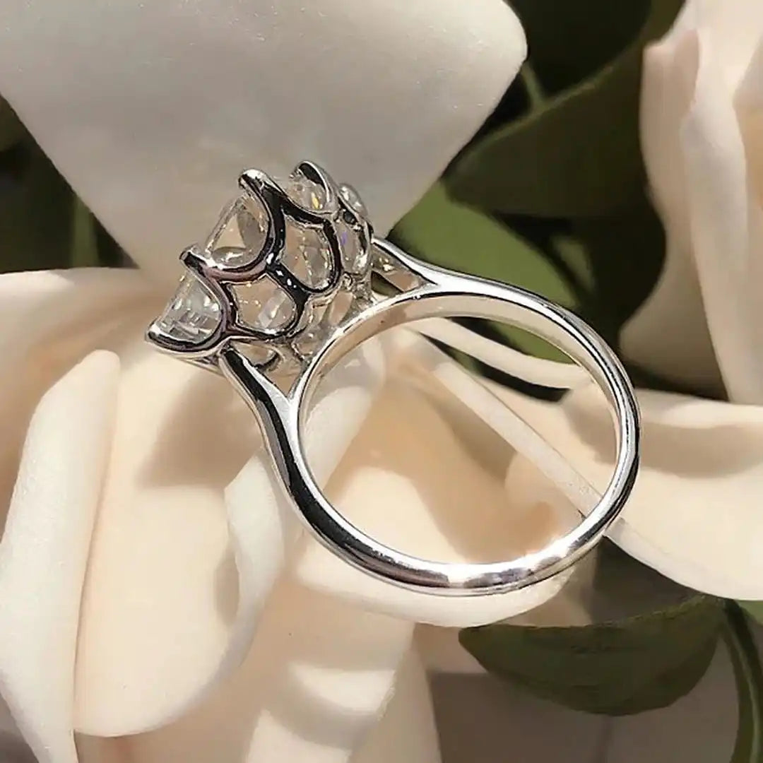 Anello Zirconia Cubica Dorato Senza Tempo