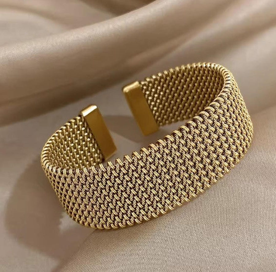 Bracciale Classico Aperto in Maglia Intrecciata Vintage