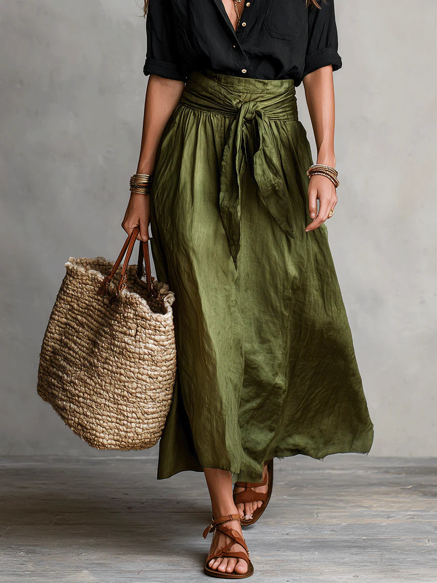 Greta | Completo Due Pezzi: Maglia Nera e Gonna Midi Verde Oliva