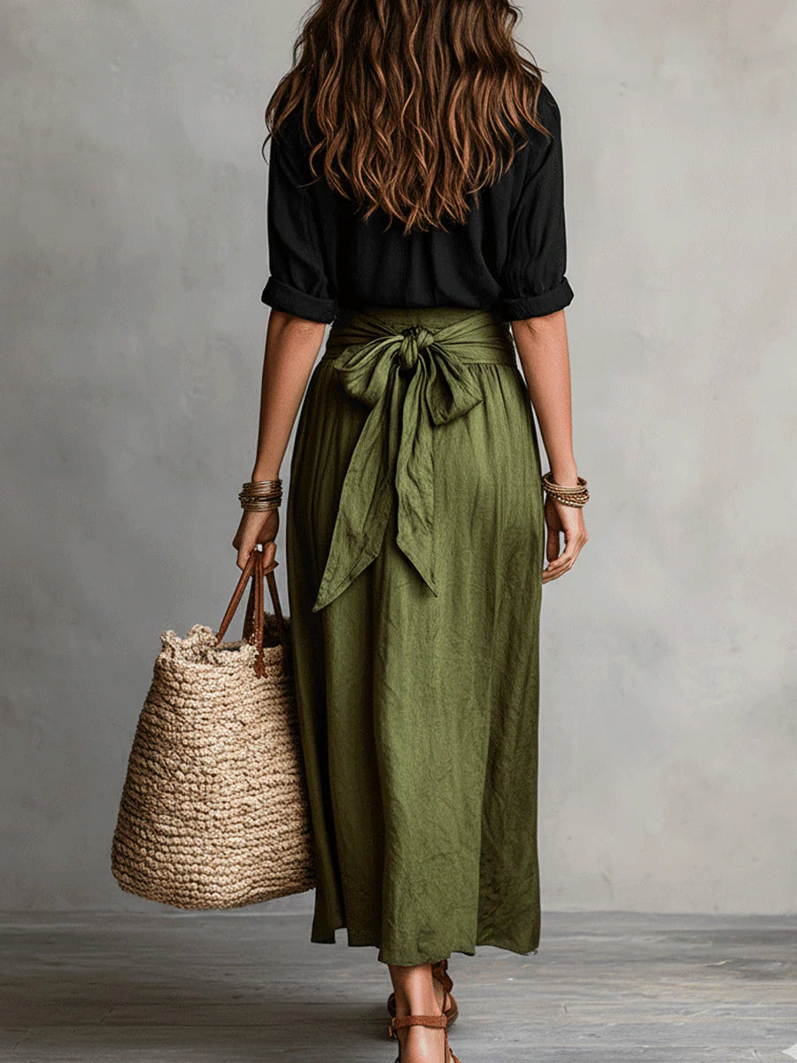 Greta | Completo Due Pezzi: Maglia Nera e Gonna Midi Verde Oliva