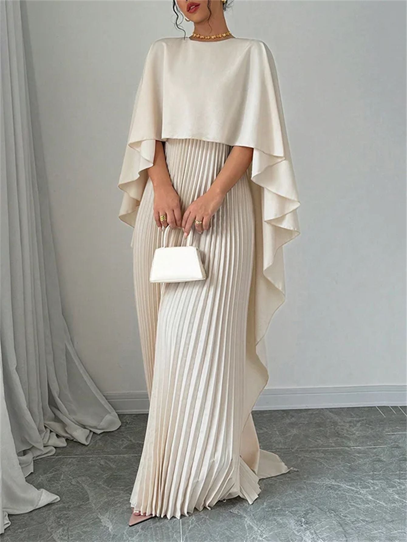 Completo Elegante Abito e Scialle da Donna