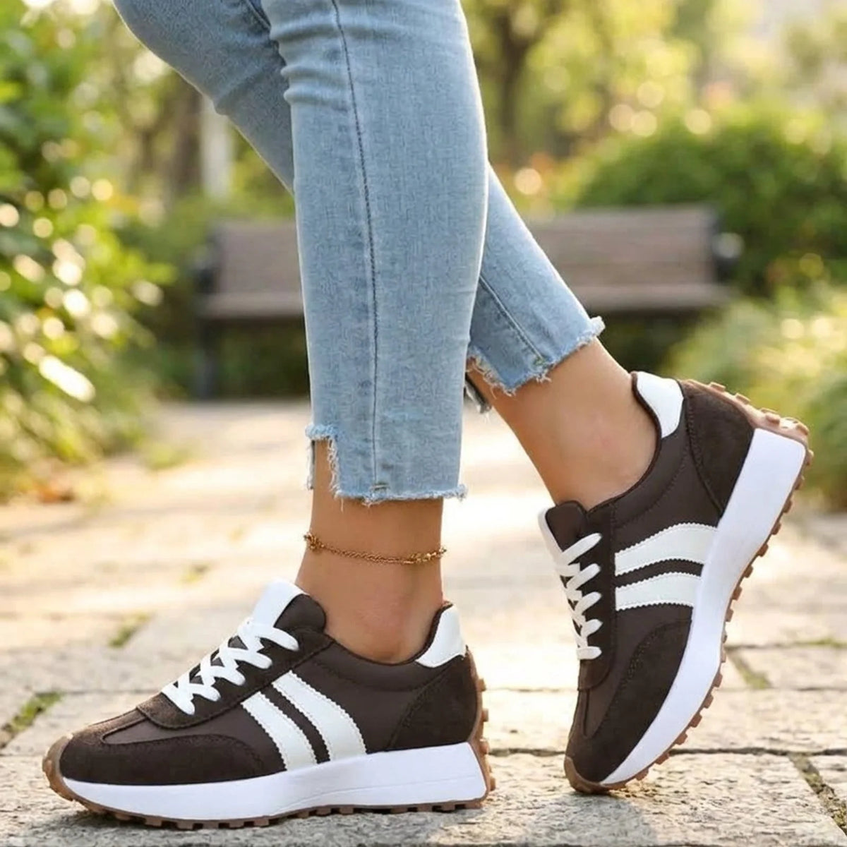 Cecilie™ | Sneakers Retrò a Righe con Lacci